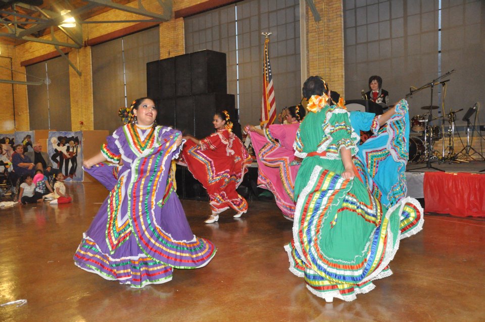 1620383_586533251428640_2068253369_n